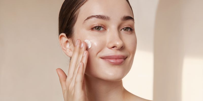 Bước 5: Bảo vệ da với kem chống nắng