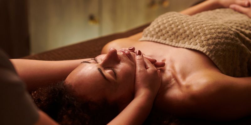 Kỹ thuật xoa bóp bấm huyệt