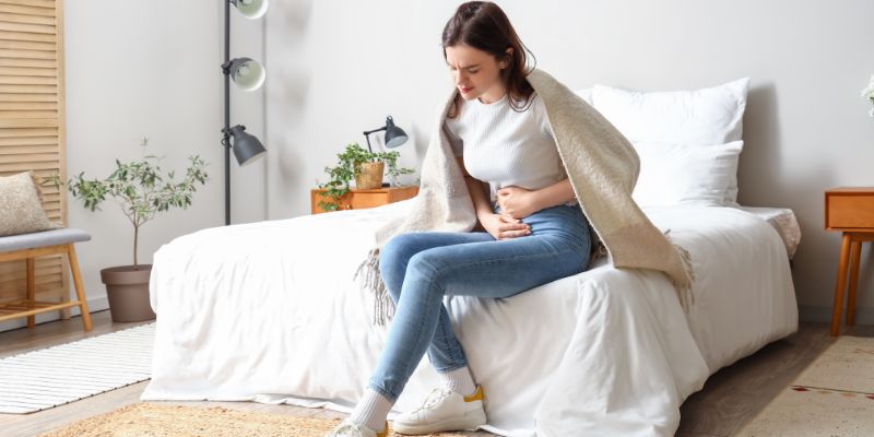 Đau bụng kinh buồn đi ngoài có nguy hiểm không?