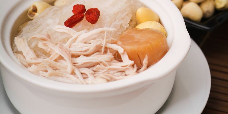 Cách sử dụng nước yến sào khoa học, hiệu quả